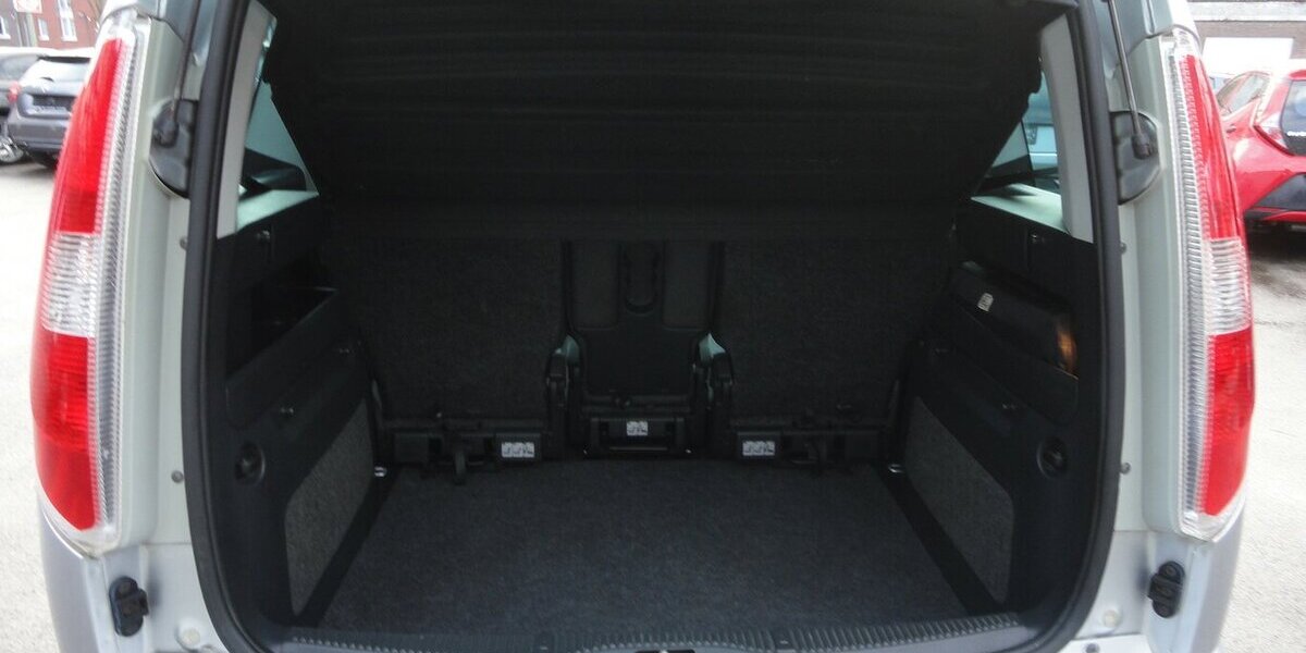 Skoda Roomster 1,6 Style Plus Edit. Autom Klimatr.1.Hd 113.000 km 7.490 &euro; Neuss 41462