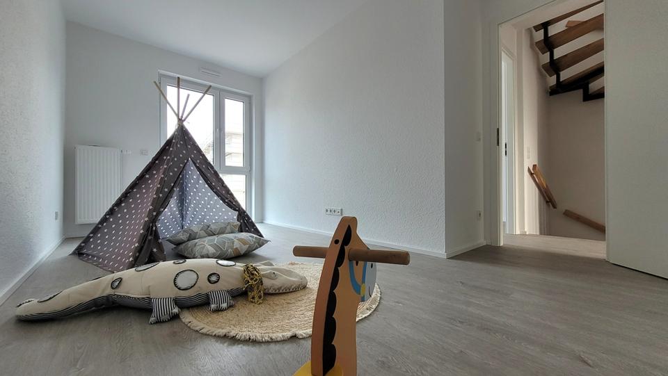 Reihenhaus Duisburg Essenberg - 5 Zimmer, 142 m&sup2;, 1.950&euro; | Angebot:25368987