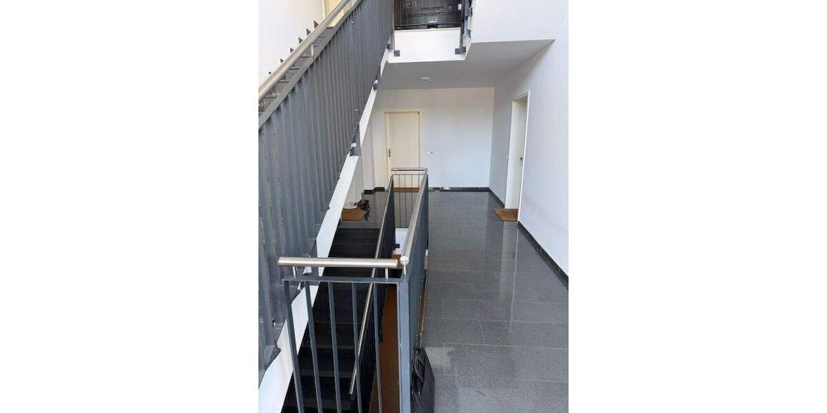 Etagenwohnung Kaarst Vorst - 3 Zimmer, 138 m&sup2;, 2.070&euro; | Angebot:25898536